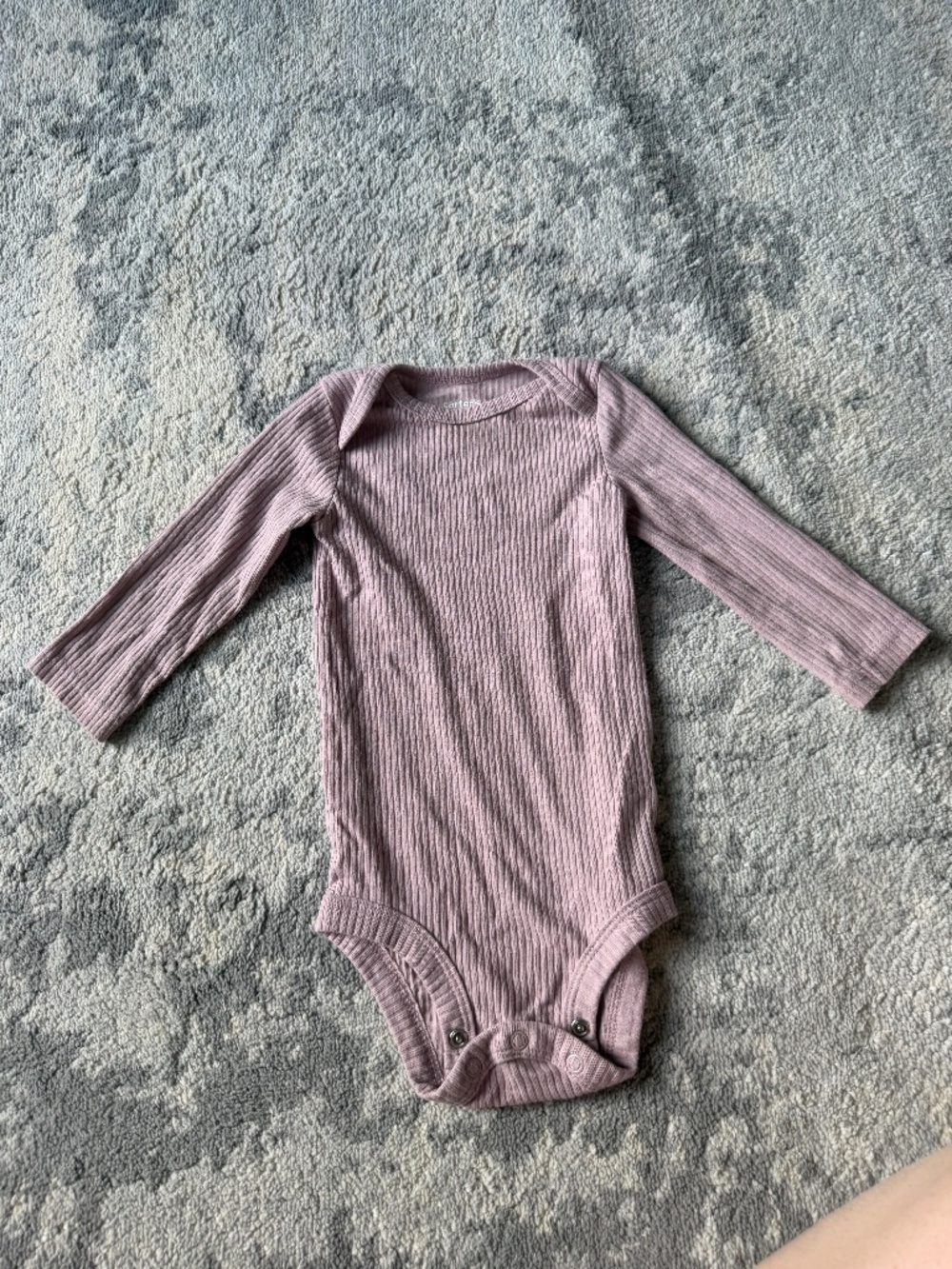 Carter's Body suit - long sleeve ribbed, dusty pink, great condition, 9 months